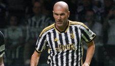 Зидан призна: Нямам варианти и чакам оферти