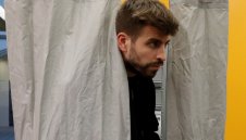 Тузар: Пике отпразнува боя над Реал с вино за 5300 евро + СНИМКА