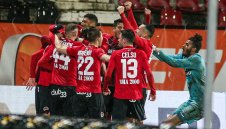 Локо София се разделя с трио