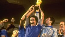 Мондиал 1982: Паоло Роси носи трета световна купа на Италия