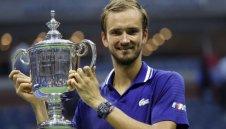 Медведев към Джокович: Извинявай! Ти си най-великият в историята