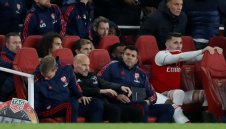 Потъващият кораб Арсенал не може да си позволи лукса да даде шанс на Фреди