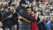 Фактите крещят: Тиаго побърка "червените дяволи"