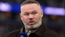 Руни влиза в ново поприще и зарязва треньорството