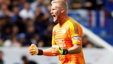 Шмайхел остава при Лисиците още 5 години