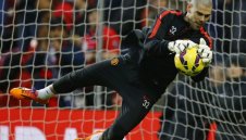 Ливърпул си хареса натирен от ван Гаал