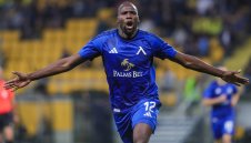 Сангаре торпилира Ботев и изстреля Левски на върха