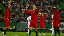 Литва иска да прави сечено на Португалия и Кристиано Роналдо