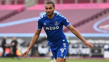 Арсенал набеляза двама англичани за атаката си