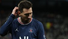 Изпята песен: Меси с няколко резила снощи