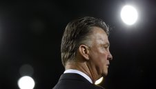 Ван Гаал готов за освирквания на "Уайт Харт Лейн"