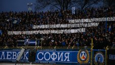 На "Герена" става напечено! НКП обвини Наско Сираков за кризата в Левски