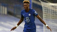 Тами Ейбрахам се е разбрал за личните си условия с Арсенал