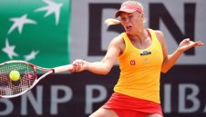 Возняцки и Радванска с изненадващи загуби в Рим