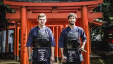 В Ред Бул искат за задържат Макс и Дани