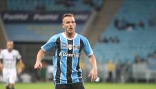 ОФИЦИАЛНО: Барса купи защитник от Бразилия за 30 млн. евро