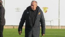 Моуриньо се натресе на Мъри Стоилов за Купата на Турция