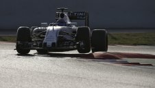 Ботас демонстрира силата на Уилямс