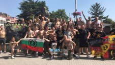 БИТКАТА ЗА БАЛКАНИТЕ: Ултраси на Ботев и Партизани се млатят в Албания