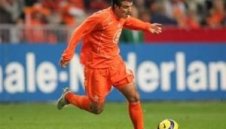 Ужас в лагера на Холандия. Ван дер Ваарт се контузи