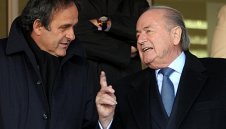 Платини: Блатер създава отвратителен имидж на ФИФА