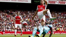 Титуляр на Арсенал аут за дербито с Юнайтед