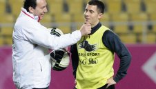 Вилмотс: Азар е като Зизу, но не го сравнявайте с Меси и Роналдо