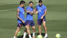 Атлетико заковава Гризман на пейката, за да не плаща 34 млн. лири на Барса