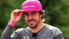 ОФИЦИАЛНО: Алонсо остава в Макларън