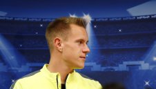 Тер Стеген не подкрепи Меси за Златната топка