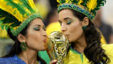 Купата е тяхна! Бразилки и сръбкини омагьосаха Катар