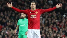 Ибра остава в Юнайтед, записа синовете си в школата на клуба