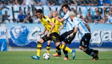 Първа загуба за Дортмунд в контролите + СНИМКИ