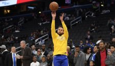 Стеф Къри се завръща в неделя