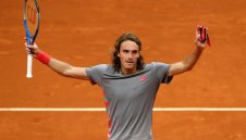 Шампионът е детрониран! Циципас изхвърли Зверев на 1/4-финалите в Мадрид + ВИДЕО