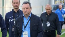 Латвия предложи договор на Стоянович, чакат треньора на Левски до дни 