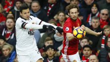 Изненада! Юнайтед показва вратата на Блинд през лятото