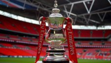 Бомба за Купата на Англия: Шестодивизионен отбор изхвърли кандидата за елита Ипсуич