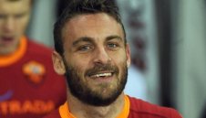 Даниеле Де Роси става помощник на Моуриньо