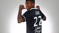  Кафу дебютира за Бордо