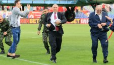 Стоичков изригна срещу УЕФА и съдиите след загубата на ЦСКА