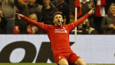 Почетино иска Лалана в Тотнъм