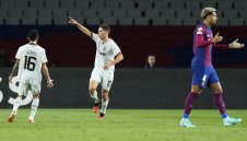 Юве цака Сити и Арсенал за перла на Шахтьор