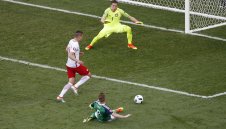 Счесни преминава в Юве до дни