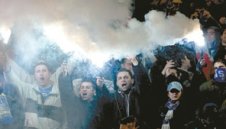 Футболистите на Левски на бойкот заради феновете