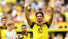 Юве удари Дортмунд в прощалния мач на Матс Хумелс