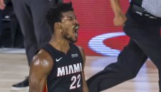 Джими Бътлър и Маями подчиниха Елените