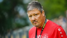 Любо Пенев мълчи за оставката