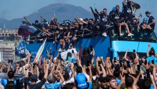 Неапол полудя заради шампионите на Италия