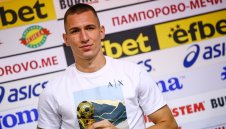 Кръстаич намери нов таран за националния